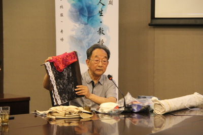 永遠(yuǎn)跟黨走 北京服裝學(xué)院張大省談做好本職工作是黨員的責(zé)任與義務(wù)